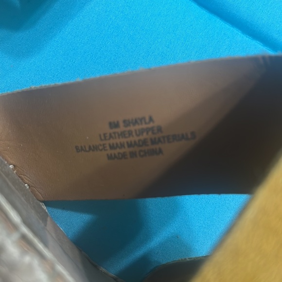 New sandals - Picture 5 of 5